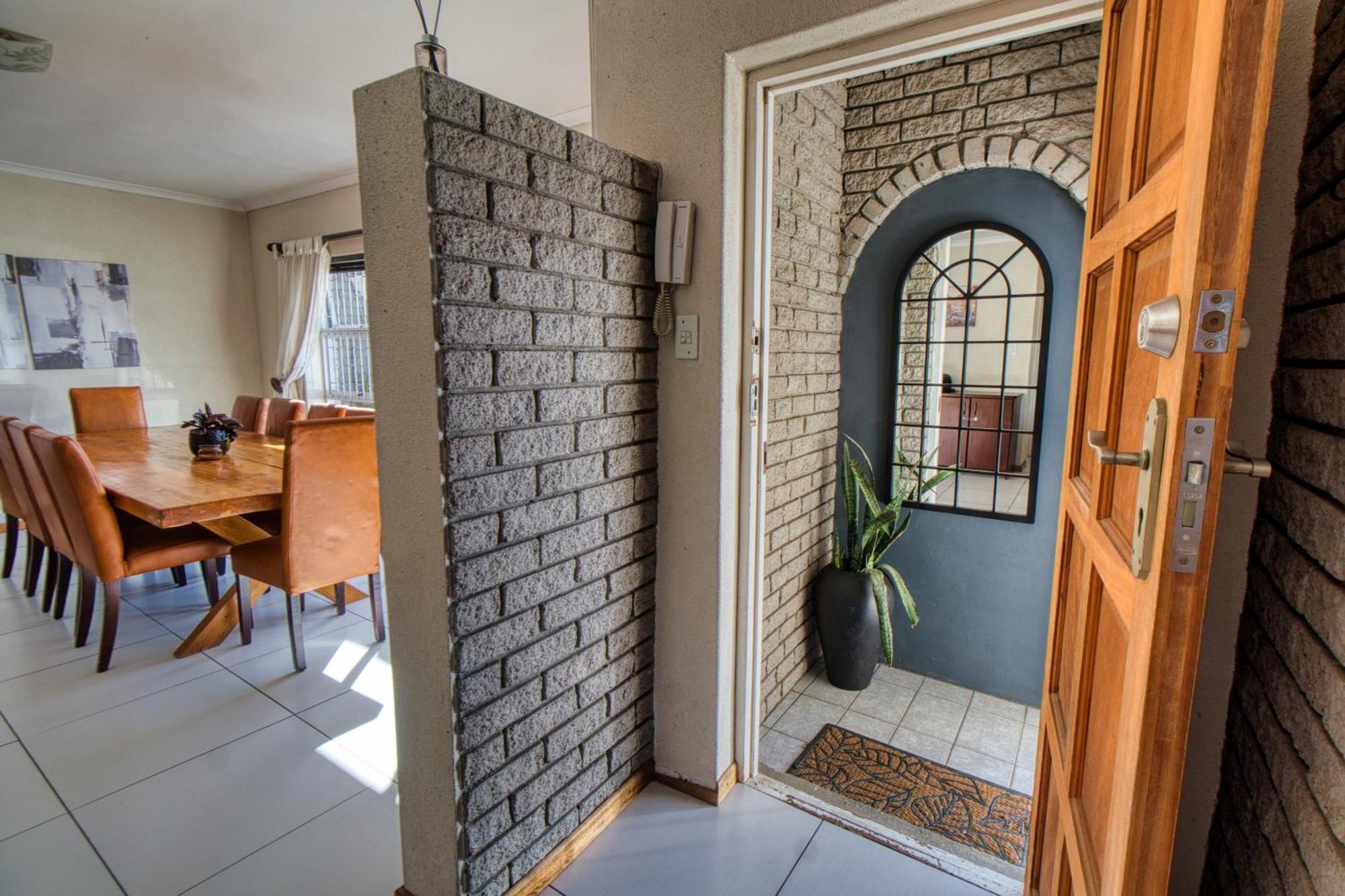 Magnificent House Holiday home Cape Town